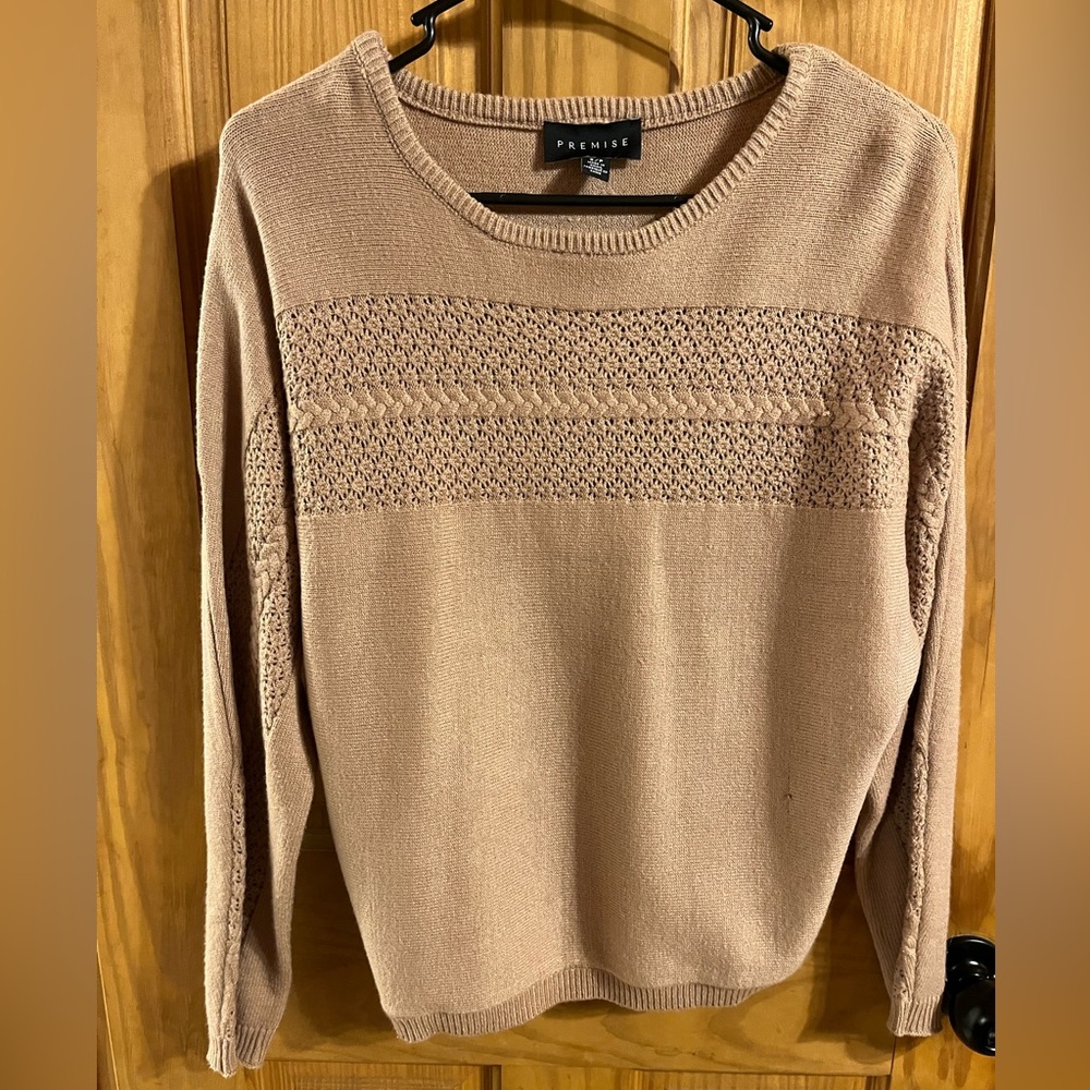 Premise Women's Tan Sweater Size Small